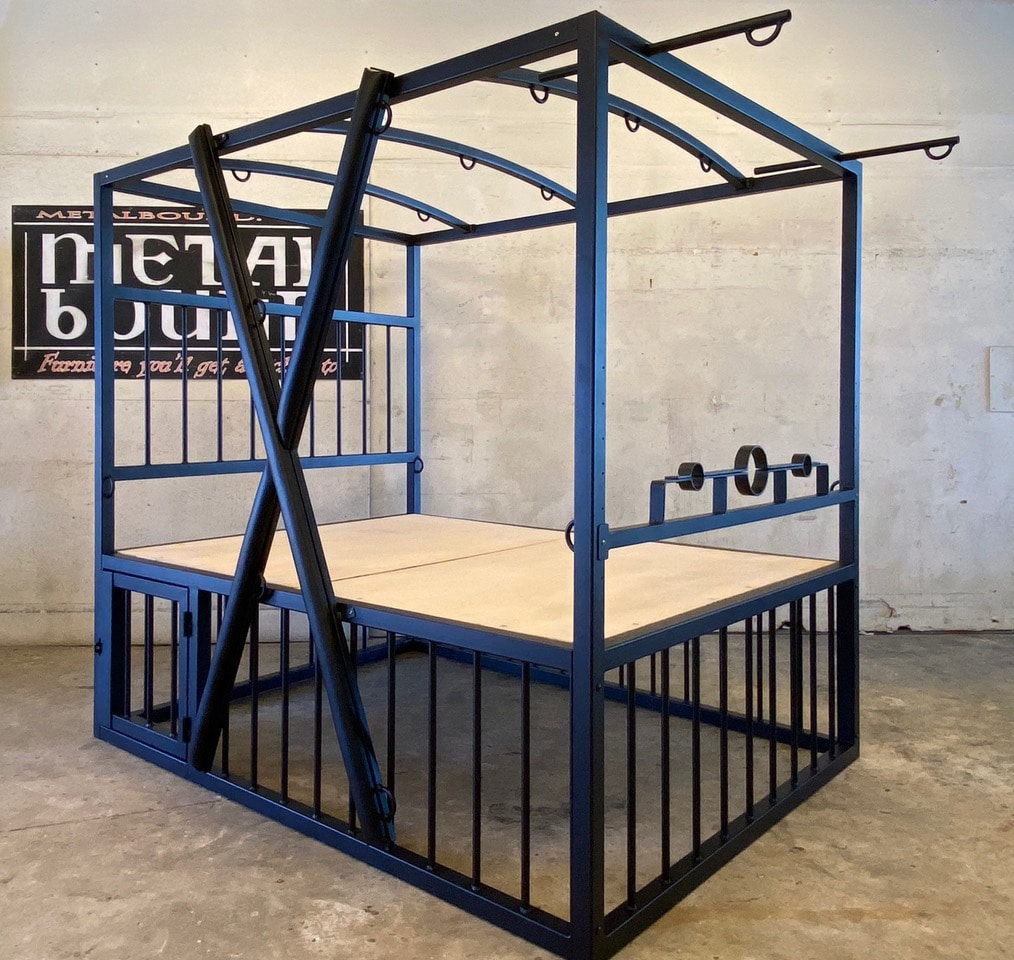 Customizable Steel Bed with Cage pic